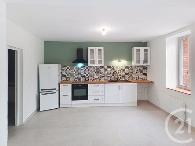 Maison &agrave; louer - 4 pi&egrave;ces - 106 m2 - Chalautre La Grande - 77 - ILE-DE-FRANCE