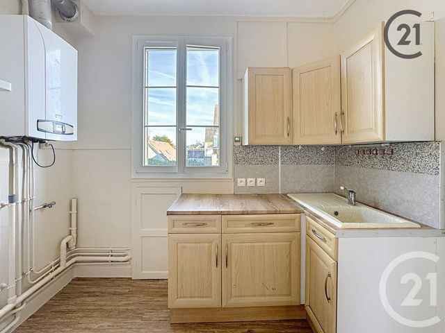 Appartement F3 &agrave; louer - 3 pi&egrave;ces - 59,40 m2 - Provins - 77 - ILE-DE-FRANCE