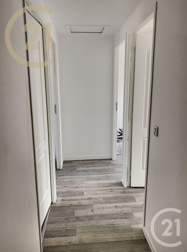 Maison &agrave; louer - 4 pi&egrave;ces - 80,36 m2 - Jutigny - 77 - ILE-DE-FRANCE