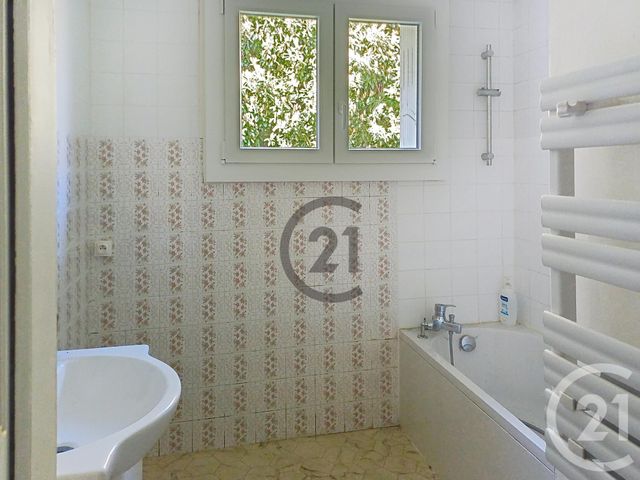 Maison &agrave; louer - 4 pi&egrave;ces - 122,10 m2 - Mortery - 77 - ILE-DE-FRANCE