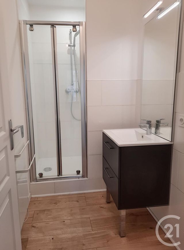 Appartement F3 &agrave; louer - 3 pi&egrave;ces - 60,20 m2 - Donnemarie Dontilly - 77 - ILE-DE-FRANCE