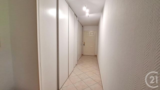 Appartement F2 &agrave; louer - 2 pi&egrave;ces - 46 m2 - Provins - 77 - ILE-DE-FRANCE