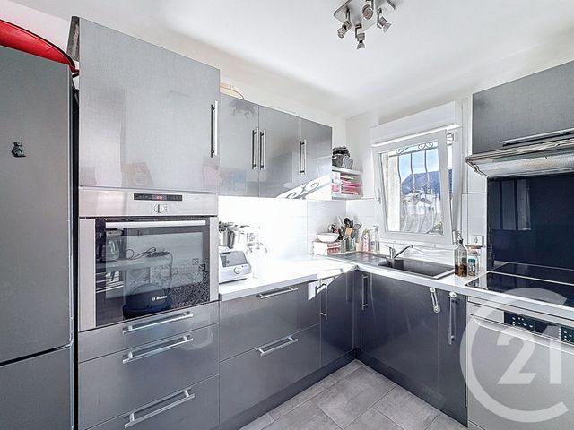 Maison &agrave; louer - 8 pi&egrave;ces - 155,10 m2 - Provins - 77 - ILE-DE-FRANCE