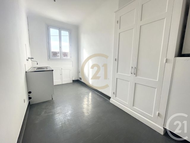Appartement F3 &agrave; louer - 3 pi&egrave;ces - 69,83 m2 - Provins - 77 - ILE-DE-FRANCE