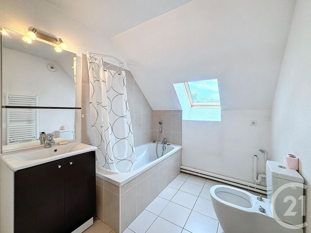 Appartement F2 &agrave; louer - 2 pi&egrave;ces - 51,95 m2 - Provins - 77 - ILE-DE-FRANCE