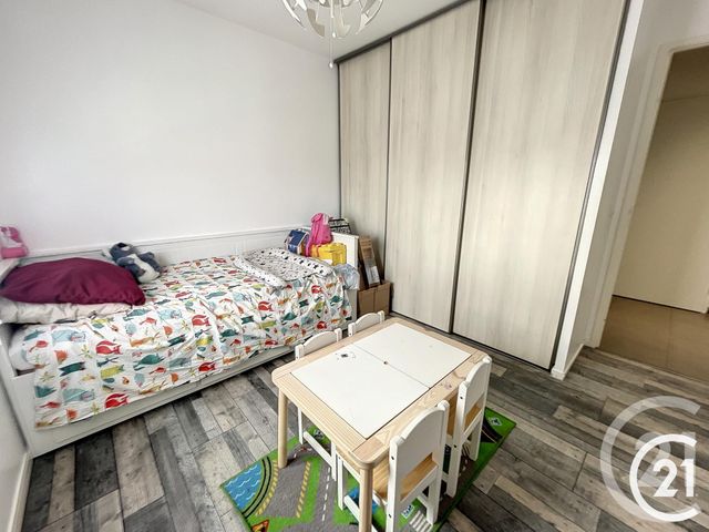 Appartement F4 &agrave; louer - 4 pi&egrave;ces - 77,34 m2 - Nangis - 77 - ILE-DE-FRANCE