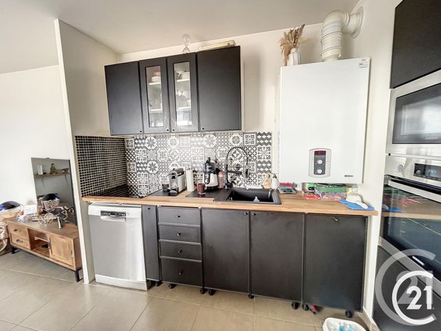 Appartement F4 &agrave; louer - 4 pi&egrave;ces - 77,34 m2 - Nangis - 77 - ILE-DE-FRANCE