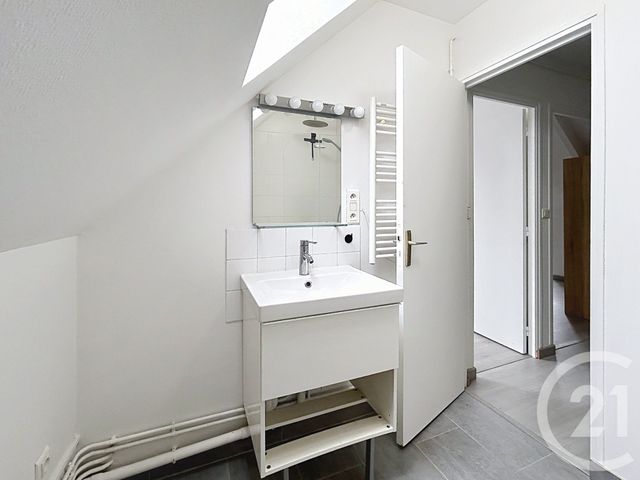 Appartement F4 &agrave; louer - 4 pi&egrave;ces - 67,66 m2 - Provins - 77 - ILE-DE-FRANCE