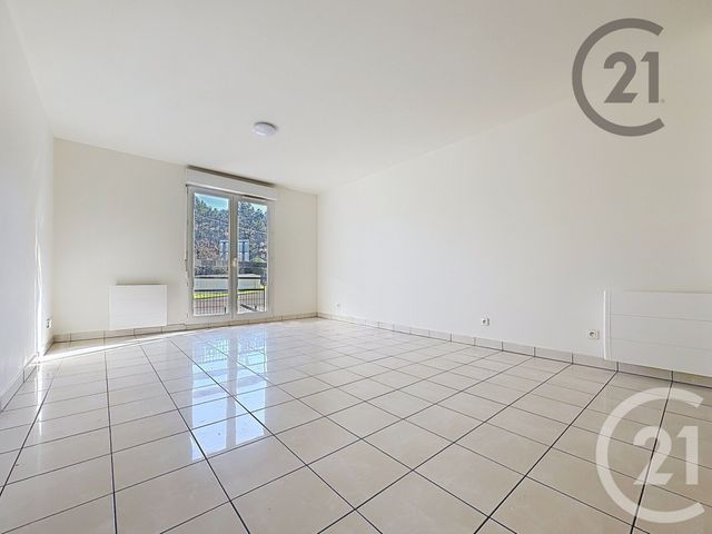 Appartement F3 &agrave; louer - 3 pi&egrave;ces - 53,06 m2 - Provins - 77 - ILE-DE-FRANCE