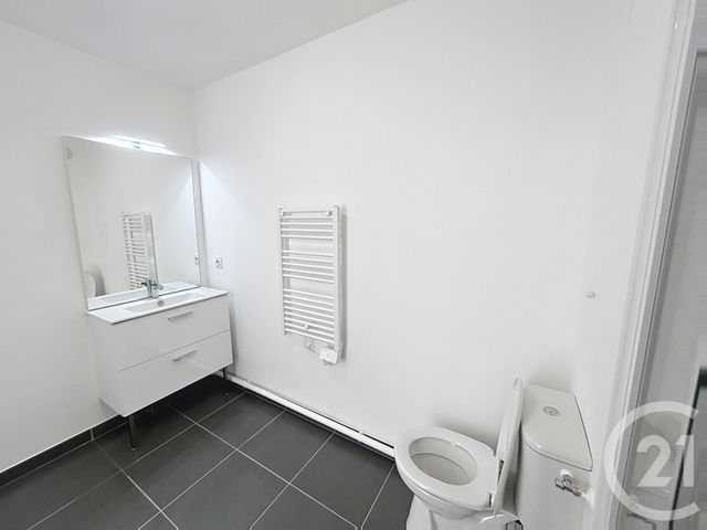 Appartement T2 &agrave; louer - 2 pi&egrave;ces - 41,03 m2 - Provins - 77 - ILE-DE-FRANCE