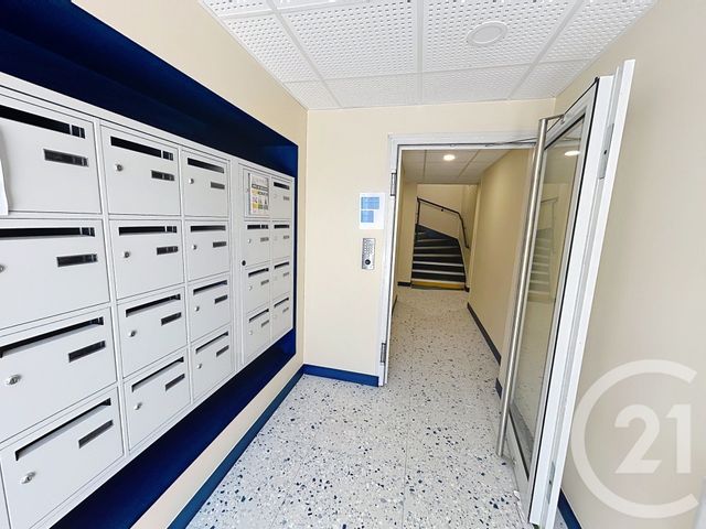 Appartement T2 &agrave; louer - 2 pi&egrave;ces - 41,03 m2 - Provins - 77 - ILE-DE-FRANCE