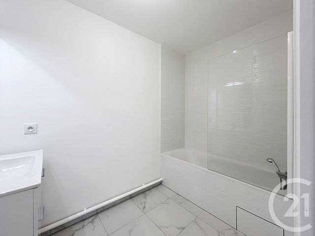 Appartement F3 &agrave; louer - 3 pi&egrave;ces - 58,05 m2 - Provins - 77 - ILE-DE-FRANCE