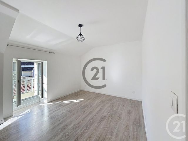 Maison &agrave; louer - 3 pi&egrave;ces - 83,41 m2 - Sourdun - 77 - ILE-DE-FRANCE