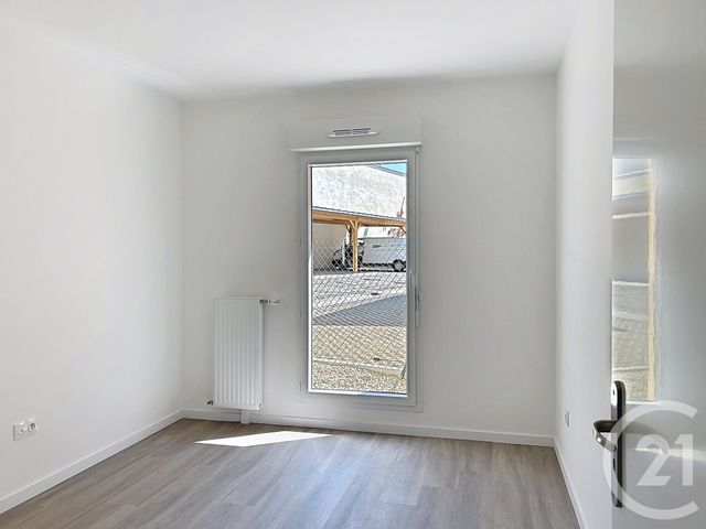 Appartement F4 &agrave; louer - 4 pi&egrave;ces - 72,70 m2 - Provins - 77 - ILE-DE-FRANCE