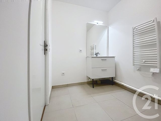 Appartement F2 &agrave; louer - 2 pi&egrave;ces - 38,29 m2 - Provins - 77 - ILE-DE-FRANCE