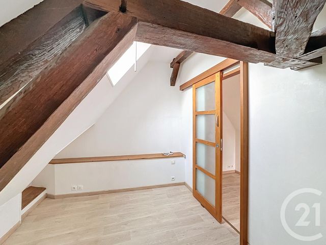 Appartement F1 &agrave; louer - 1 pi&egrave;ce - 22,15 m2 - Provins - 77 - ILE-DE-FRANCE