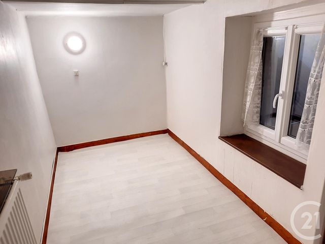 Maison &agrave; louer - 4 pi&egrave;ces - 75,07 m2 - Donnemarie Dontilly - 77 - ILE-DE-FRANCE