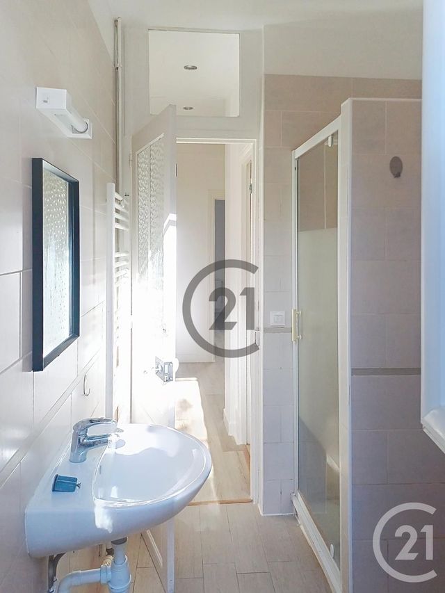Appartement F4 &agrave; louer - 4 pi&egrave;ces - 76,77 m2 - Provins - 77 - ILE-DE-FRANCE