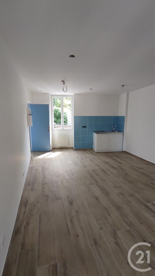 Appartement Studio &agrave; louer - 1 pi&egrave;ce - 27,06 m2 - Corbeil Essonnes - 91 - ILE-DE-FRANCE