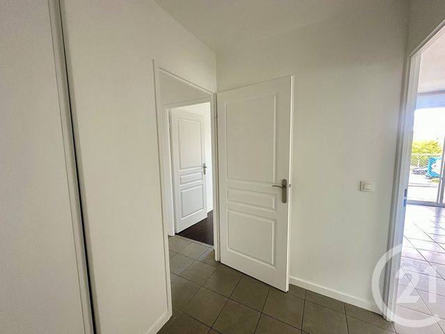 Appartement F3 &agrave; vendre - 3 pi&egrave;ces - 61 m2 - St Pierre Du Perray - 91 - ILE-DE-FRANCE