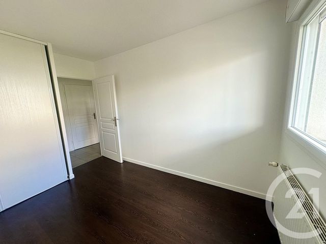 Appartement F3 &agrave; vendre - 3 pi&egrave;ces - 61 m2 - St Pierre Du Perray - 91 - ILE-DE-FRANCE