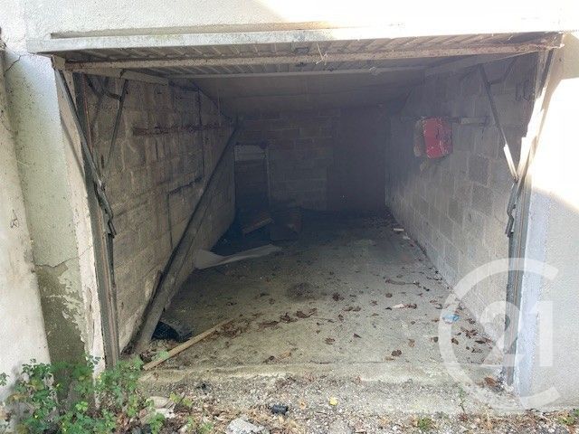Parking &agrave; vendre - 15 m2 - Corbeil Essonnes - 91 - ILE-DE-FRANCE