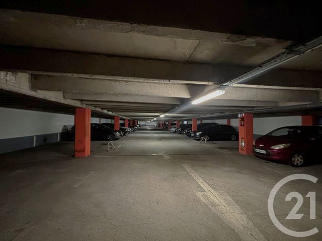Parking &agrave; vendre - 12 m2 - Corbeil Essonnes - 91 - ILE-DE-FRANCE