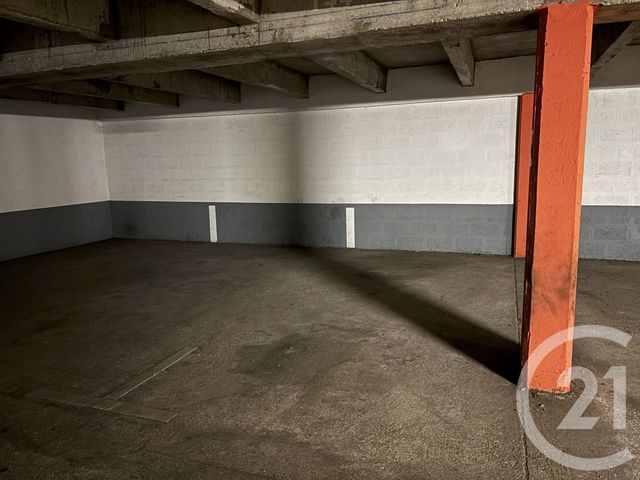 Parking &agrave; vendre - 12 m2 - Corbeil Essonnes - 91 - ILE-DE-FRANCE
