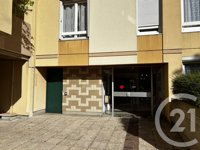 Appartement &agrave; vendre - 4 pi&egrave;ces - 75 m2 - Corbeil Essonnes - 91 - ILE-DE-FRANCE