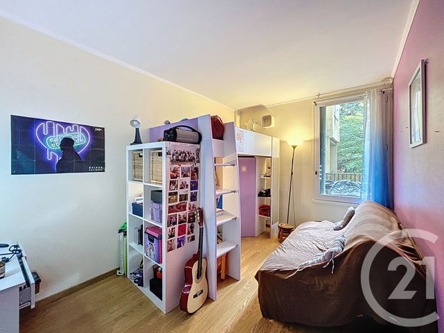 Appartement &agrave; vendre - 4 pi&egrave;ces - 75 m2 - Corbeil Essonnes - 91 - ILE-DE-FRANCE