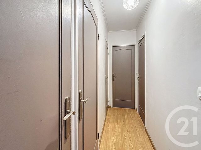 Appartement &agrave; vendre - 4 pi&egrave;ces - 75 m2 - Corbeil Essonnes - 91 - ILE-DE-FRANCE