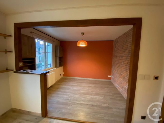 Appartement F3 &agrave; louer - 3 pi&egrave;ces - 50,04 m2 - Corbeil Essonnes - 91 - ILE-DE-FRANCE