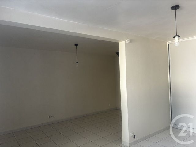 Appartement Local &agrave; vendre - 5 pi&egrave;ces - 300 m2 - Corbeil Essonnes - 91 - ILE-DE-FRANCE