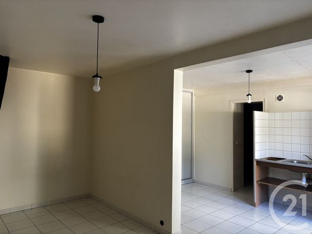 Appartement Local &agrave; vendre - 5 pi&egrave;ces - 300 m2 - Corbeil Essonnes - 91 - ILE-DE-FRANCE