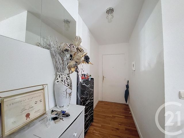 Appartement F3 &agrave; vendre - 3 pi&egrave;ces - 60,67 m2 - Corbeil Essonnes - 91 - ILE-DE-FRANCE