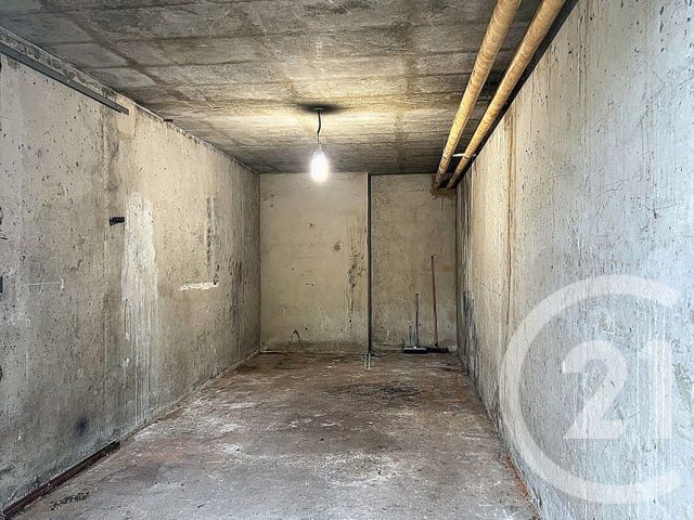 Parking &agrave; vendre - 15 m2 - Corbeil Essonnes - 91 - ILE-DE-FRANCE