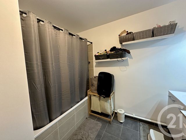 Appartement F3 &agrave; vendre - 3 pi&egrave;ces - 65,15 m2 - Corbeil Essonnes - 91 - ILE-DE-FRANCE