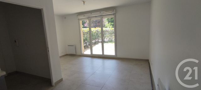 Appartement F1 &agrave; louer - 1 pi&egrave;ce - 26,80 m2 - St Germain Les Corbeil - 91 - ILE-DE-FRANCE