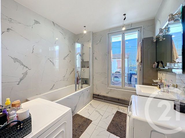 Maison &agrave; vendre - 9 pi&egrave;ces - 220,69 m2 - Villeneuve St Georges - 94 - ILE-DE-FRANCE