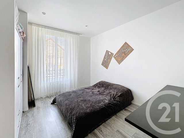 Maison &agrave; vendre - 9 pi&egrave;ces - 220,69 m2 - Villeneuve St Georges - 94 - ILE-DE-FRANCE