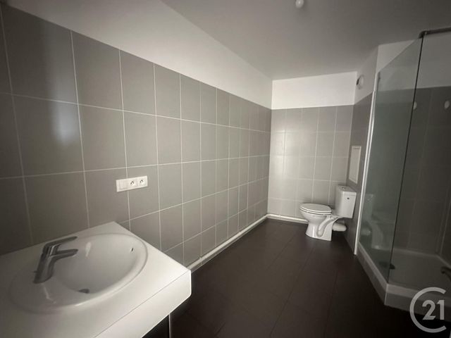 Appartement F2 &agrave; louer - 2 pi&egrave;ces - 46,29 m2 - Corbeil Essonnes - 91 - ILE-DE-FRANCE