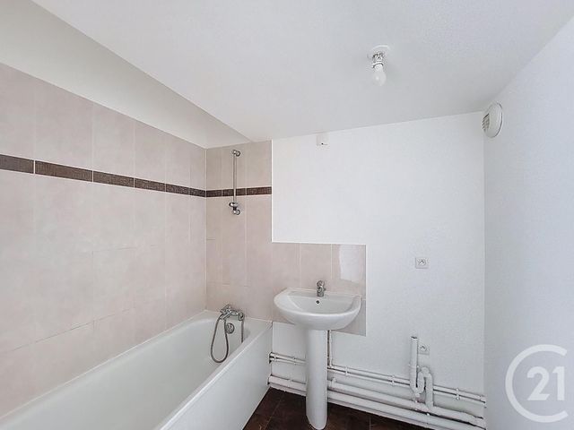 Appartement F4 &agrave; vendre - 4 pi&egrave;ces - 72,75 m2 - Corbeil Essonnes - 91 - ILE-DE-FRANCE