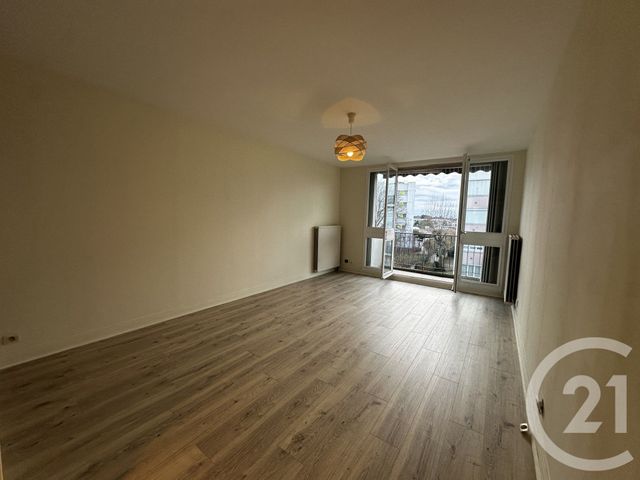 Appartement F3 &agrave; louer - 3 pi&egrave;ces - 64,64 m2 - Corbeil Essonnes - 91 - ILE-DE-FRANCE