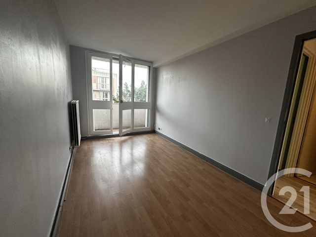 Appartement F3 &agrave; louer - 3 pi&egrave;ces - 64,64 m2 - Corbeil Essonnes - 91 - ILE-DE-FRANCE