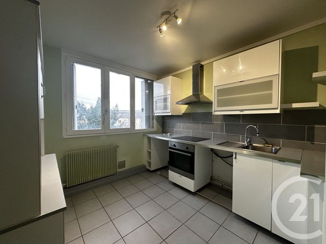 Appartement F3 &agrave; louer - 3 pi&egrave;ces - 64,64 m2 - Corbeil Essonnes - 91 - ILE-DE-FRANCE