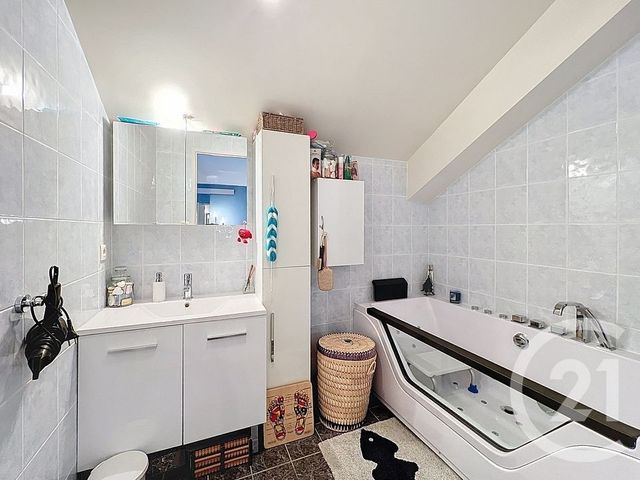 Appartement F4 &agrave; vendre - 4 pi&egrave;ces - 125 m2 - Corbeil Essonnes - 91 - ILE-DE-FRANCE