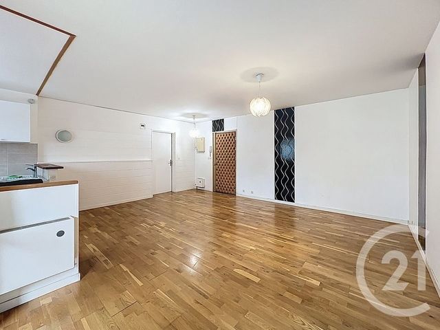 Appartement F3 &agrave; vendre - 3 pi&egrave;ces - 70,92 m2 - Corbeil Essonnes - 91 - ILE-DE-FRANCE