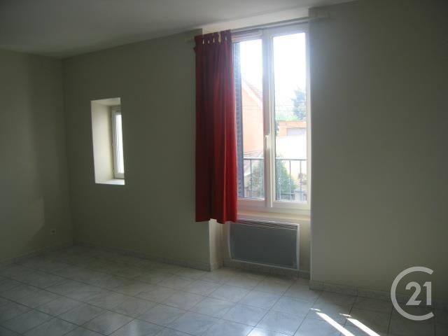 Appartement F2 &agrave; louer - 2 pi&egrave;ces - 30,90 m2 - Corbeil Essonnes - 91 - ILE-DE-FRANCE