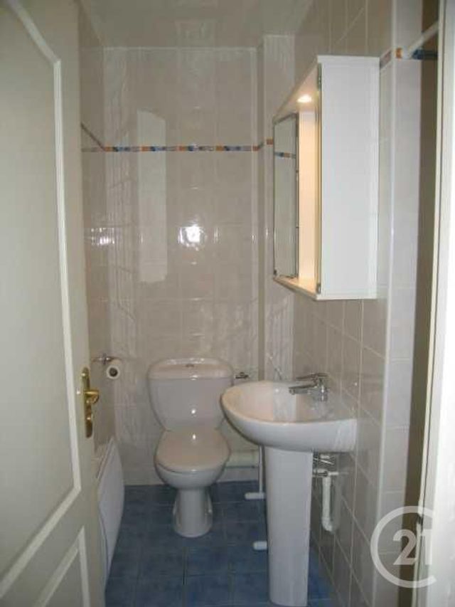 Appartement F2 &agrave; louer - 2 pi&egrave;ces - 30,90 m2 - Corbeil Essonnes - 91 - ILE-DE-FRANCE