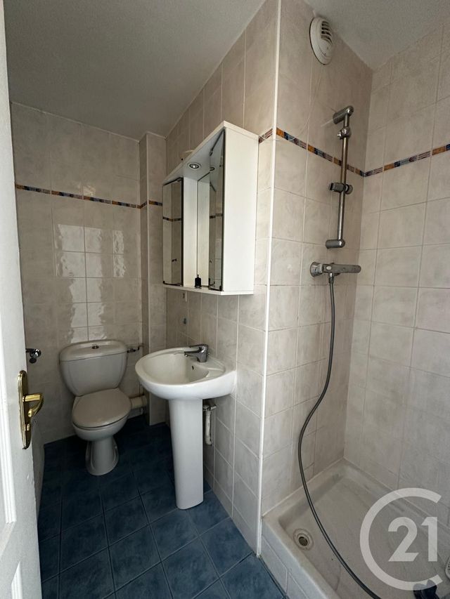 Appartement F2 &agrave; louer - 2 pi&egrave;ces - 30,90 m2 - Corbeil Essonnes - 91 - ILE-DE-FRANCE